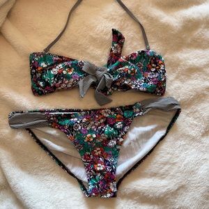 Xhilaration Floral and Stripes Swimsuit Bottoms Size L